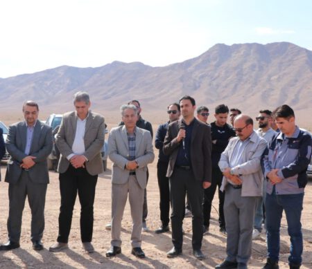 آغاز عملیات اجرایی احداث نیروگاه برق خورشیدی شرکت آلومینای ایران (1)