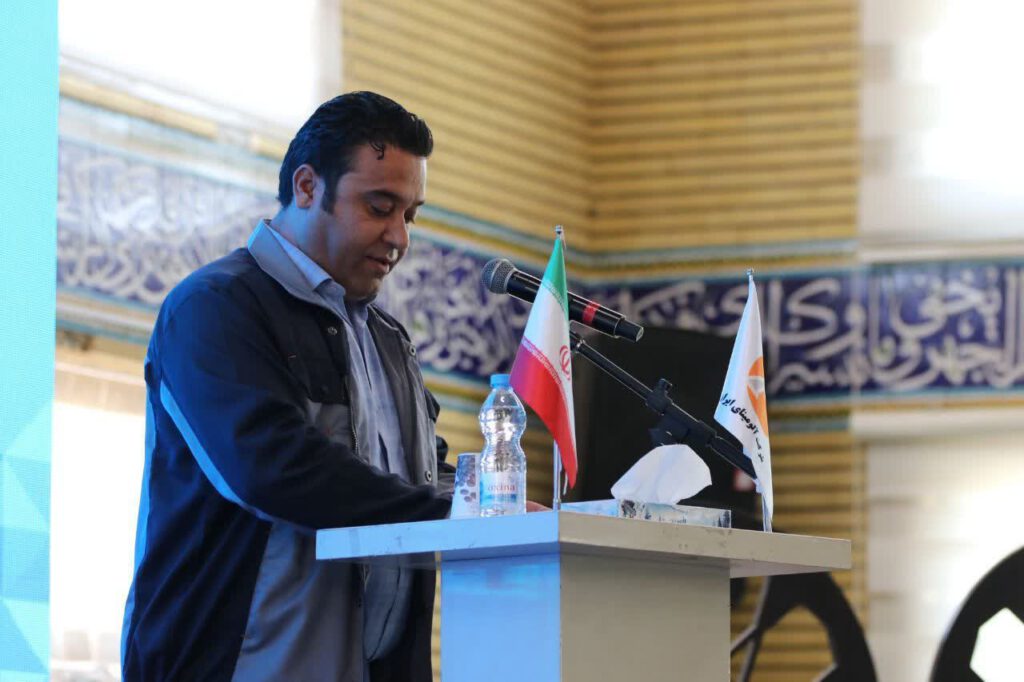 تجلیل از کارگران نمونه شرکتن آلومینای ایران به مناسبت هفته کارگر