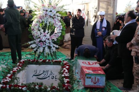 شهید گمنام شرکت آلومینای ایران