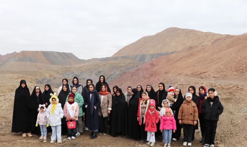 تور بازدید خانوادگی خانواده همکاران از شرکت آلومینای ایران (2)