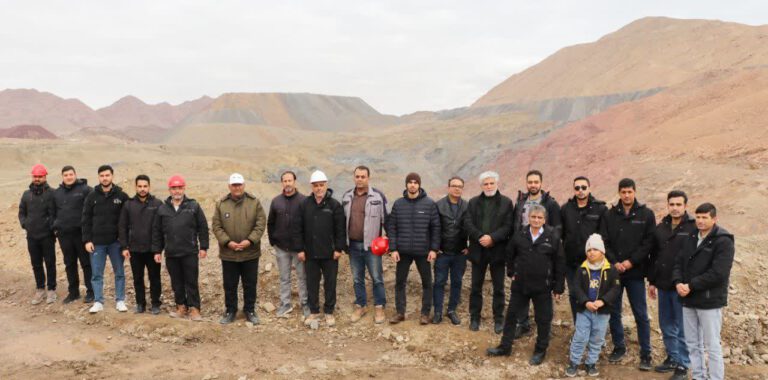 تور بازدید خانوادگی خانواده همکاران از شرکت آلومینای ایران (1)